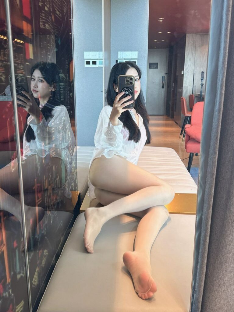 抖音25万粉丝网红coser不呆猫微密圈大尺度私拍福利视频流出